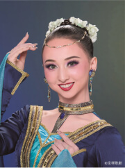 宝塚歌劇団 雪組　音彩唯